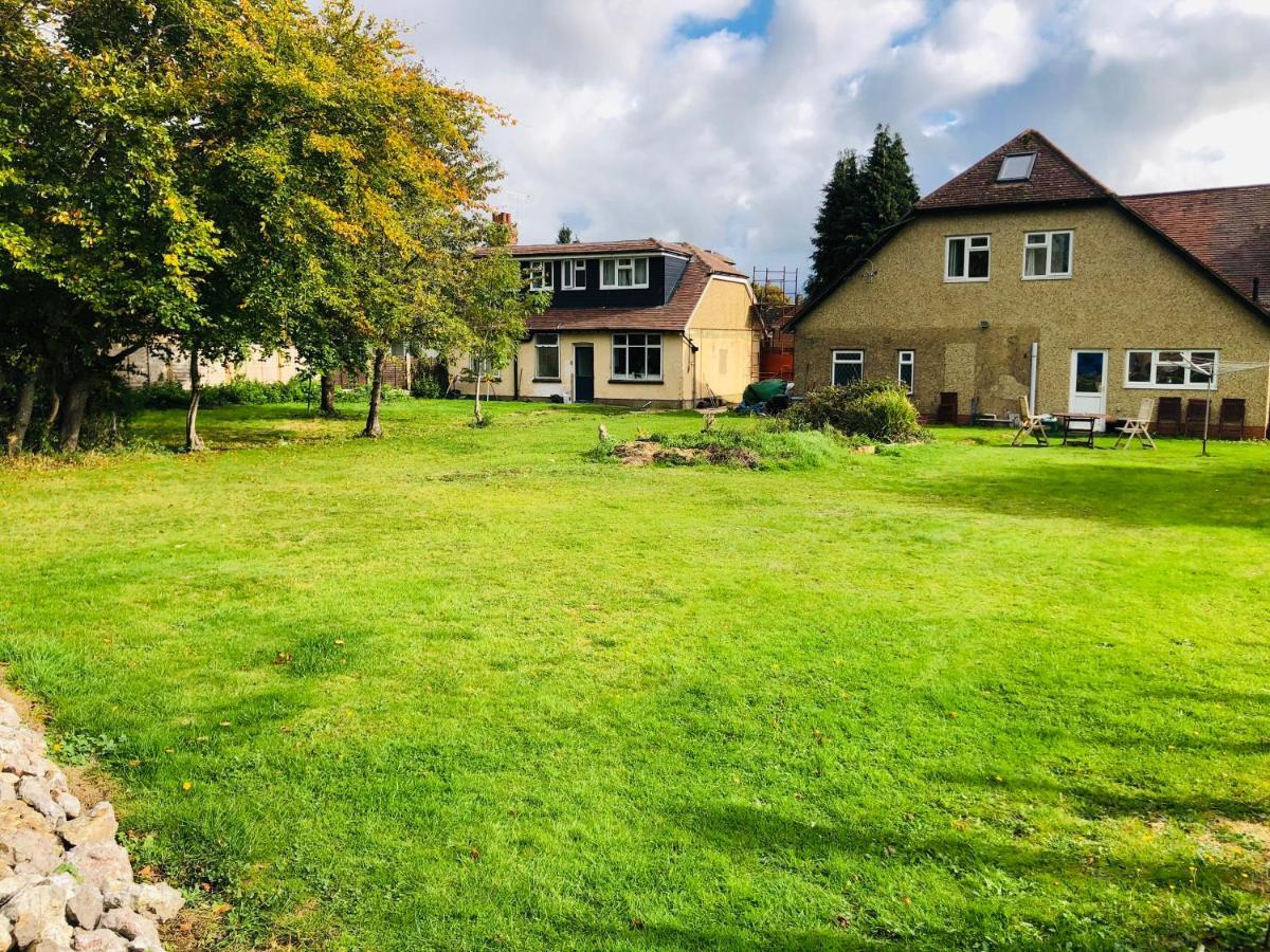 شقة Amazing Quiet Garden House Near London Luton Airport المظهر الخارجي الصورة
