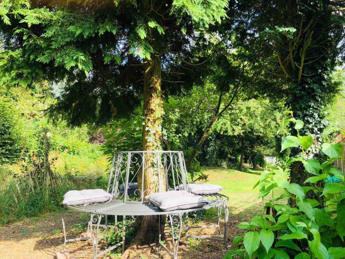 شقة Amazing Quiet Garden House Near London Luton Airport المظهر الخارجي الصورة