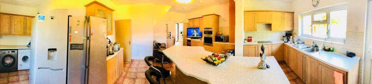 شقة Amazing Quiet Garden House Near London Luton Airport المظهر الخارجي الصورة