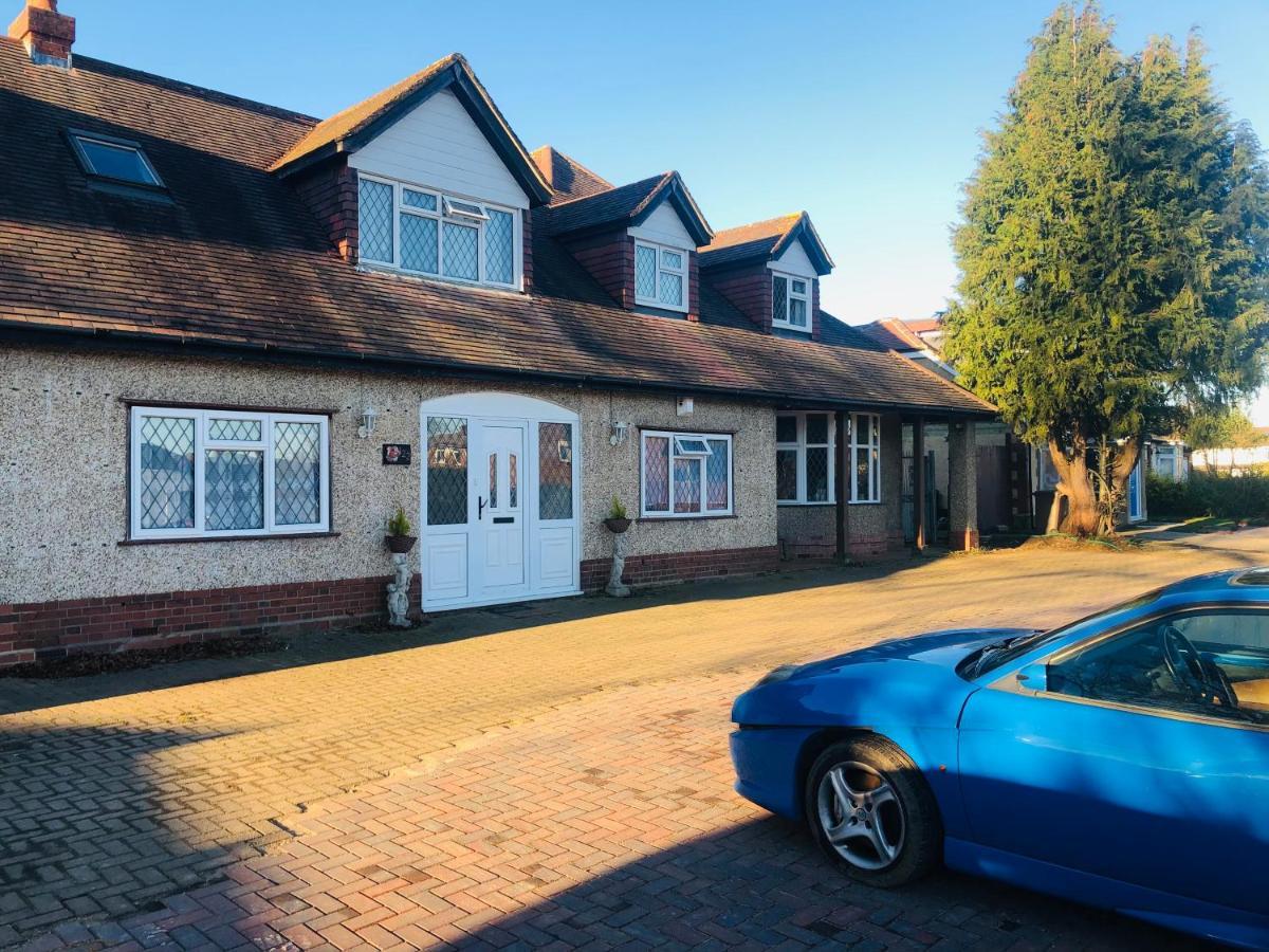 شقة Amazing Quiet Garden House Near London Luton Airport المظهر الخارجي الصورة