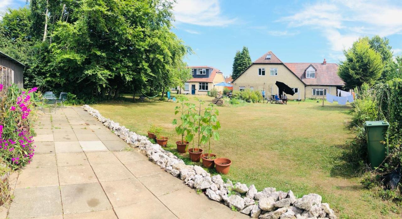 شقة Amazing Quiet Garden House Near London Luton Airport المظهر الخارجي الصورة